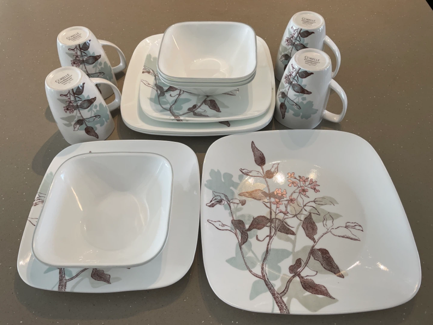 Corelle 16-Piece Square Glass Dinnerware Set (Service for 4)