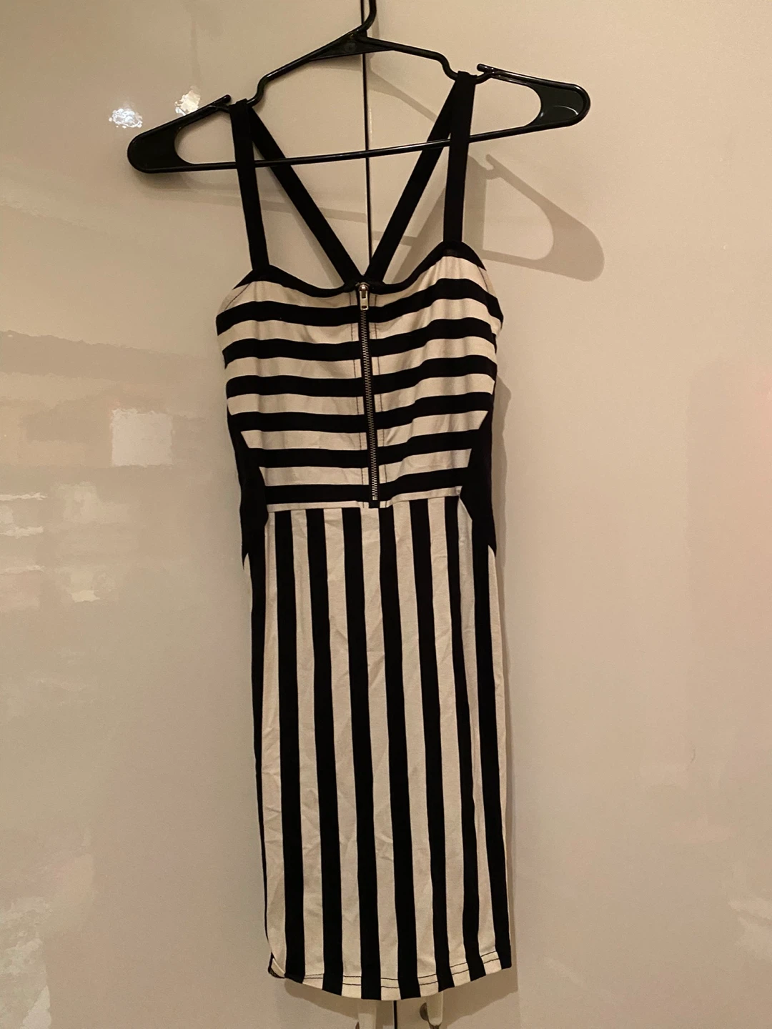 Assorted Women's Dresses - photo 3