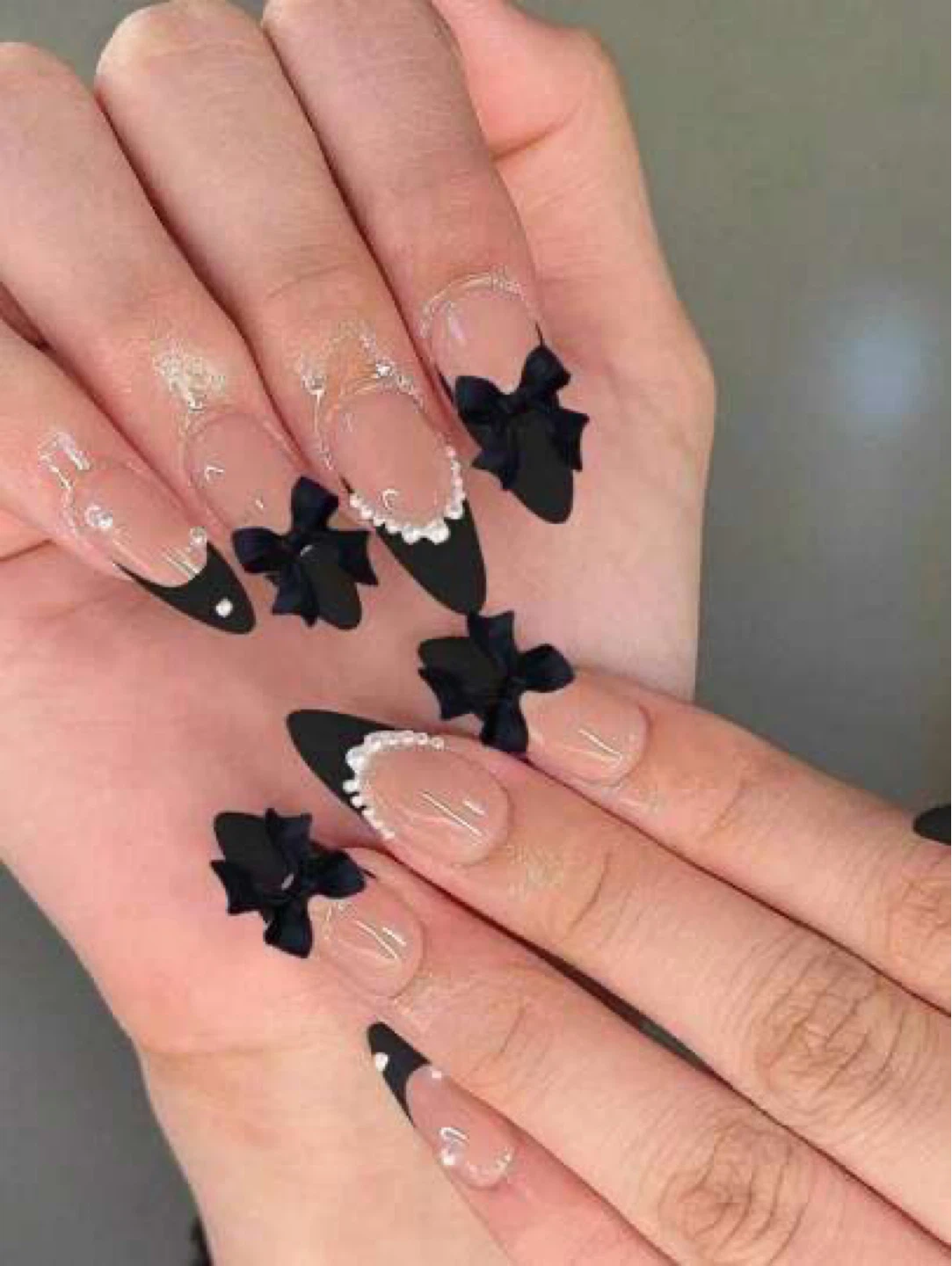 Press On Nails with Bows and Pearls
