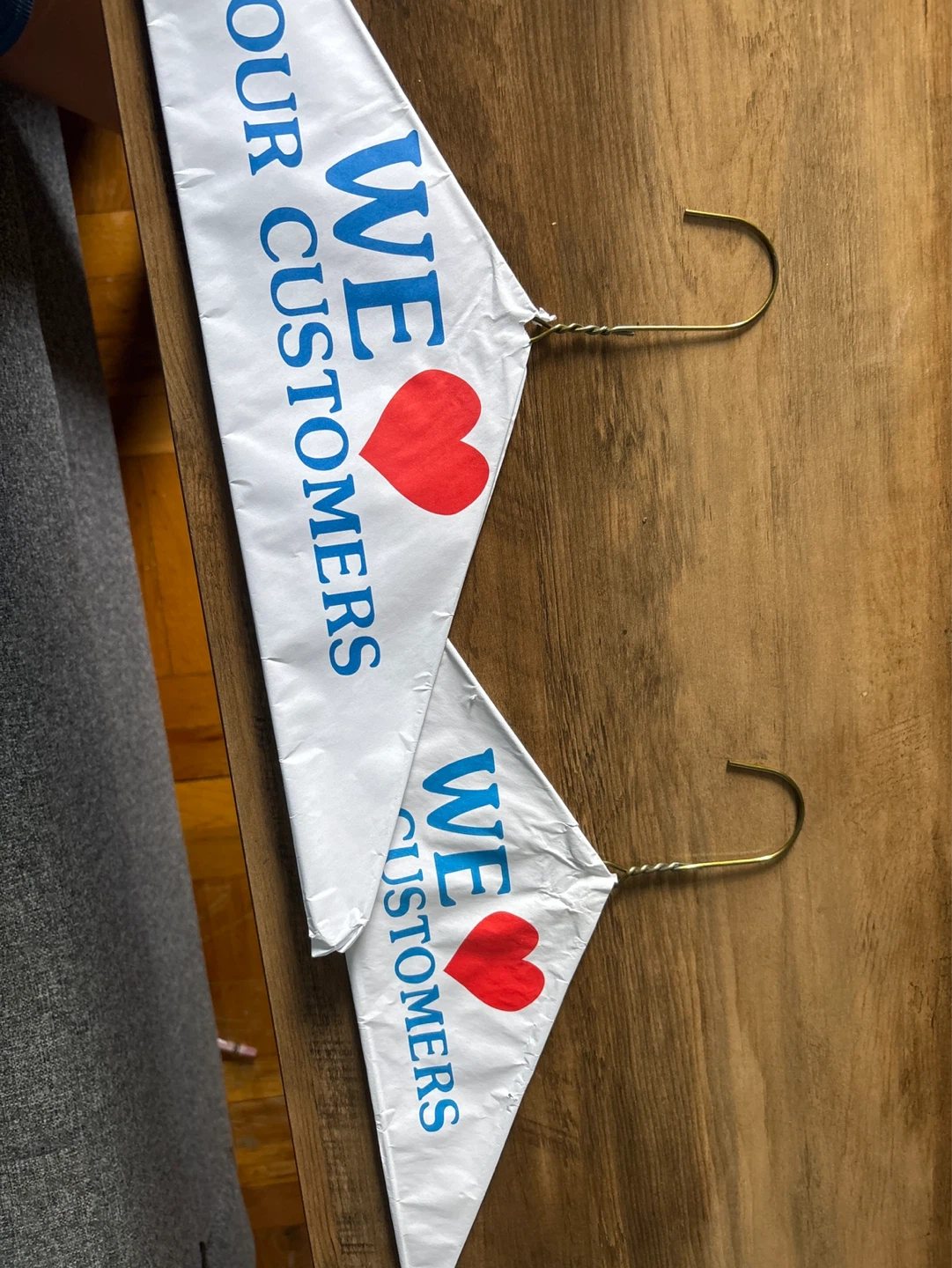 Set of 2 hangers⚽️