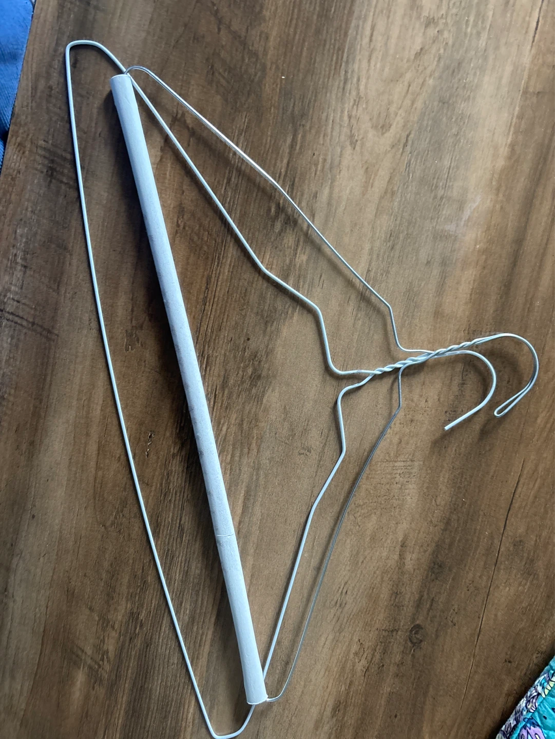 Wire Clothes Hanger with White Tube⚽️