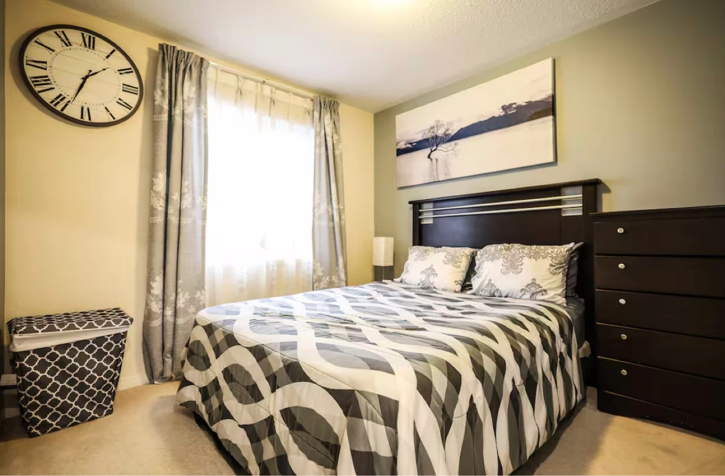 Queen Bed, Wall Picture and Dark Brown 5-Drawer Dresser - photo 2