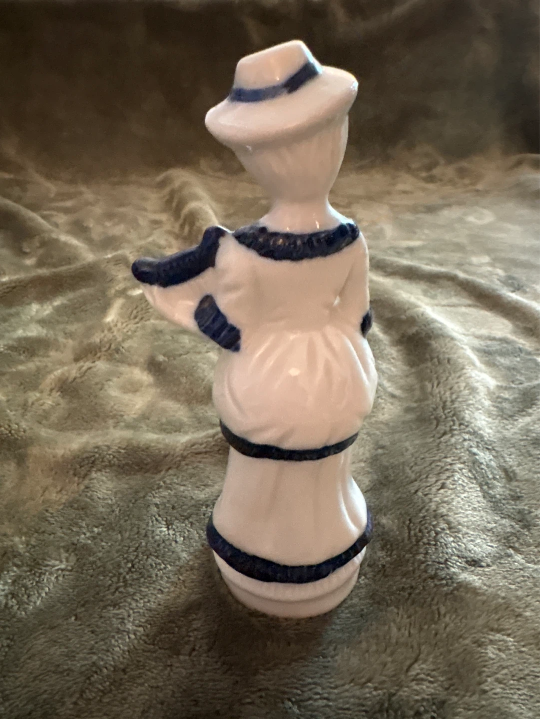 Vintage Porcelain Figurine - Woman with Lyre - photo 2