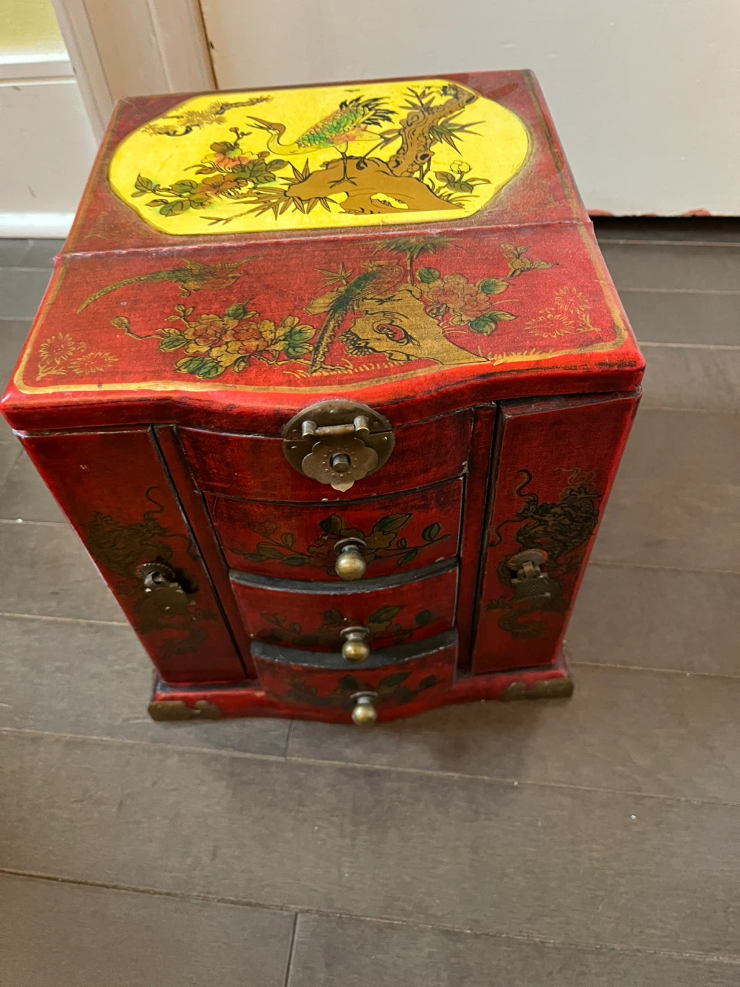 Vintage jewelry box