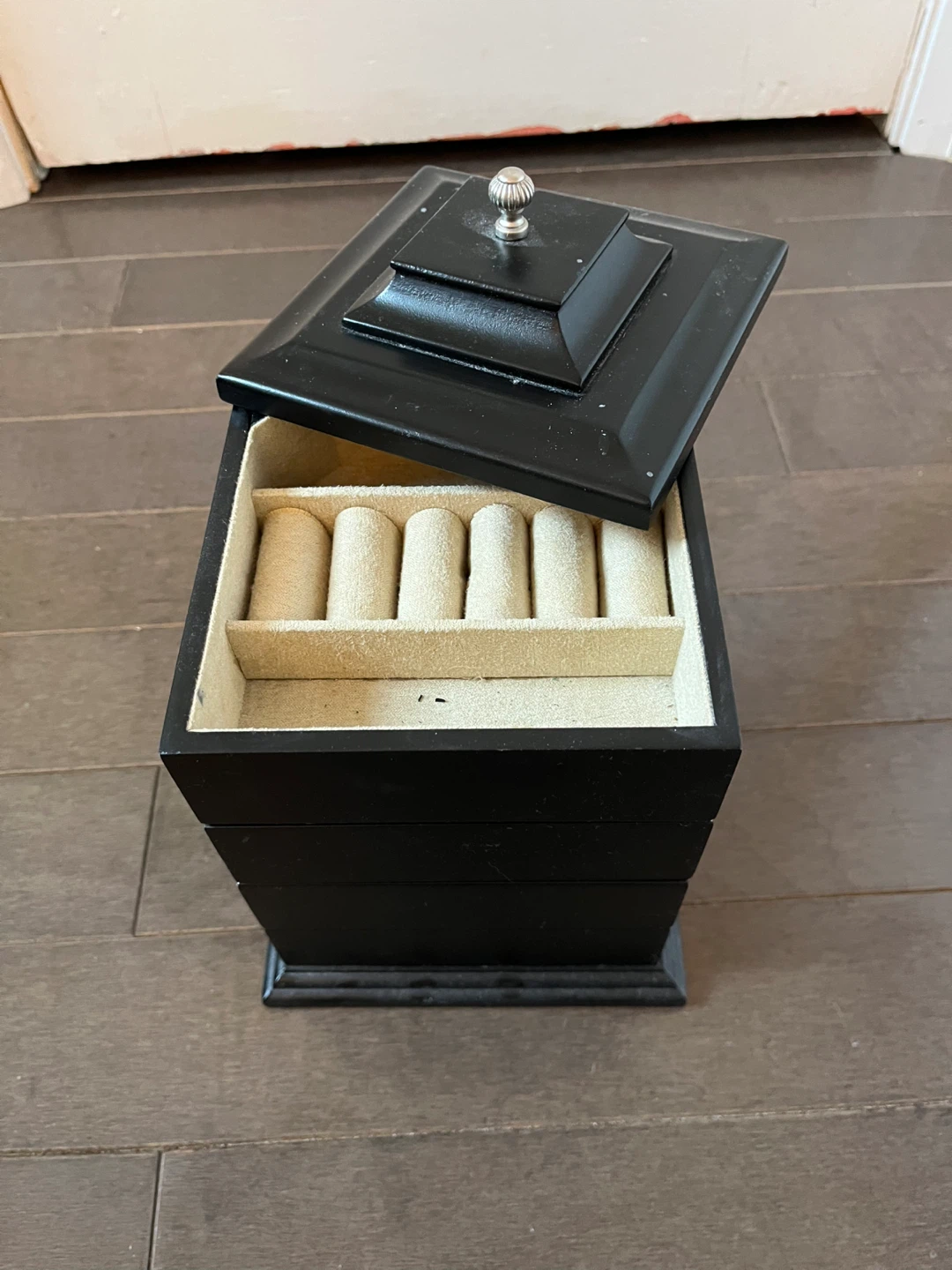 Multi tiered jewelry box - photo 2
