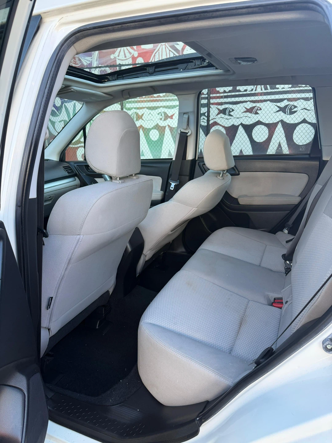 2015 White Subaru Forester SUV - photo 4