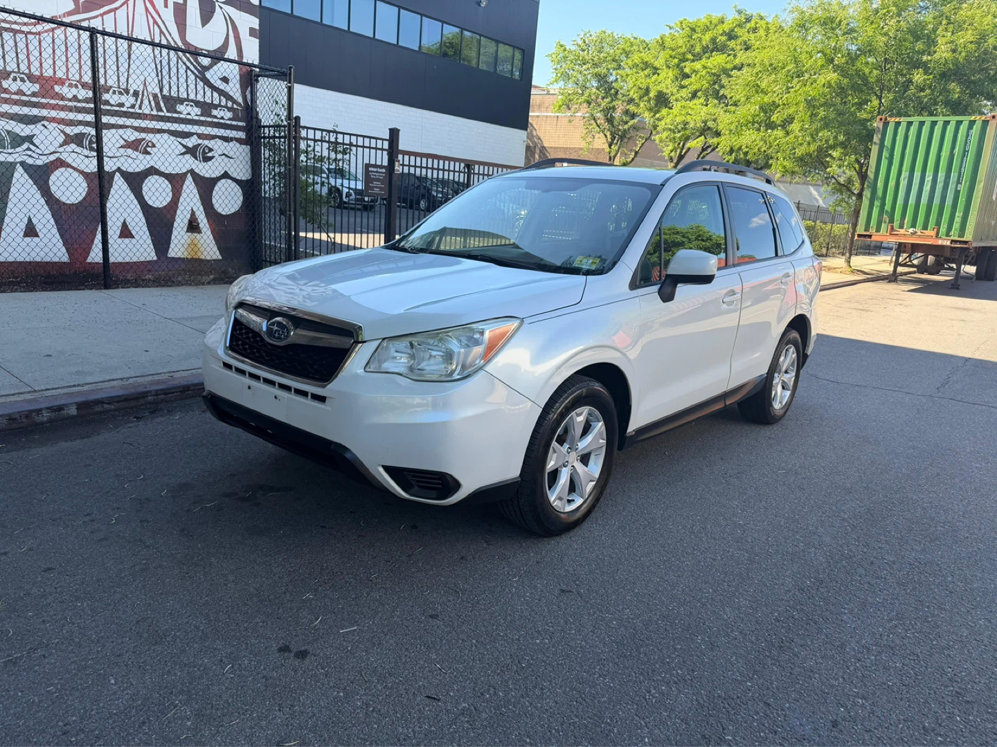 2015 White Subaru Forester SUV