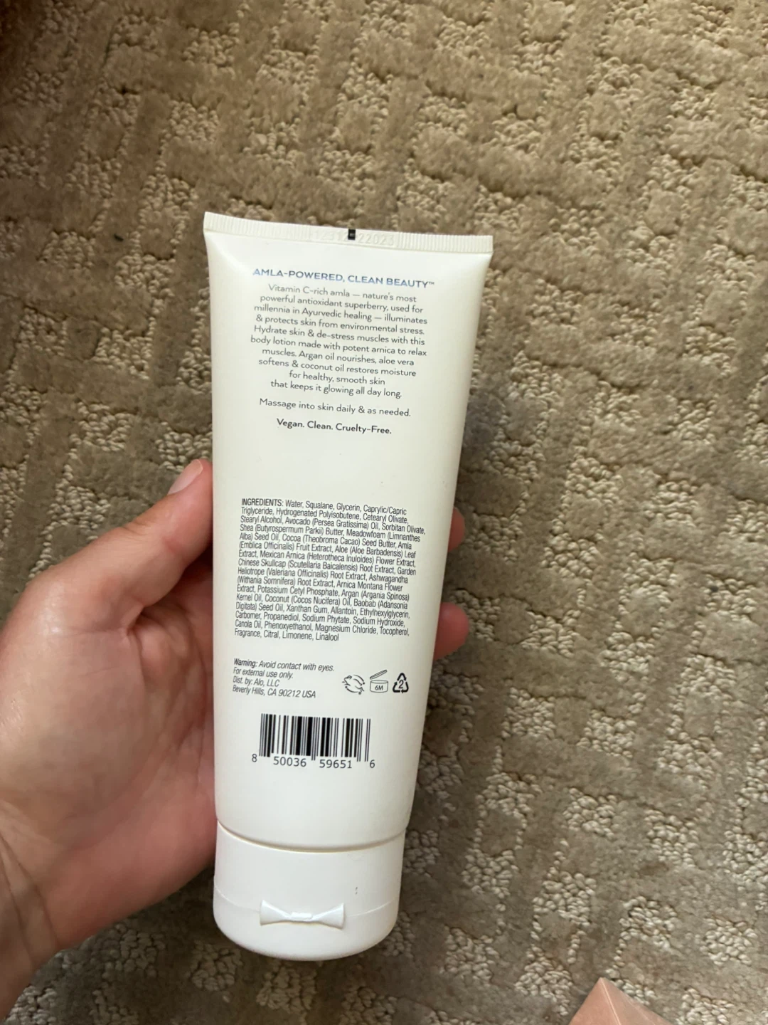 Alo Glow System Superfruit Moisturizing Body Lotion 6.7 fl oz - photo 2