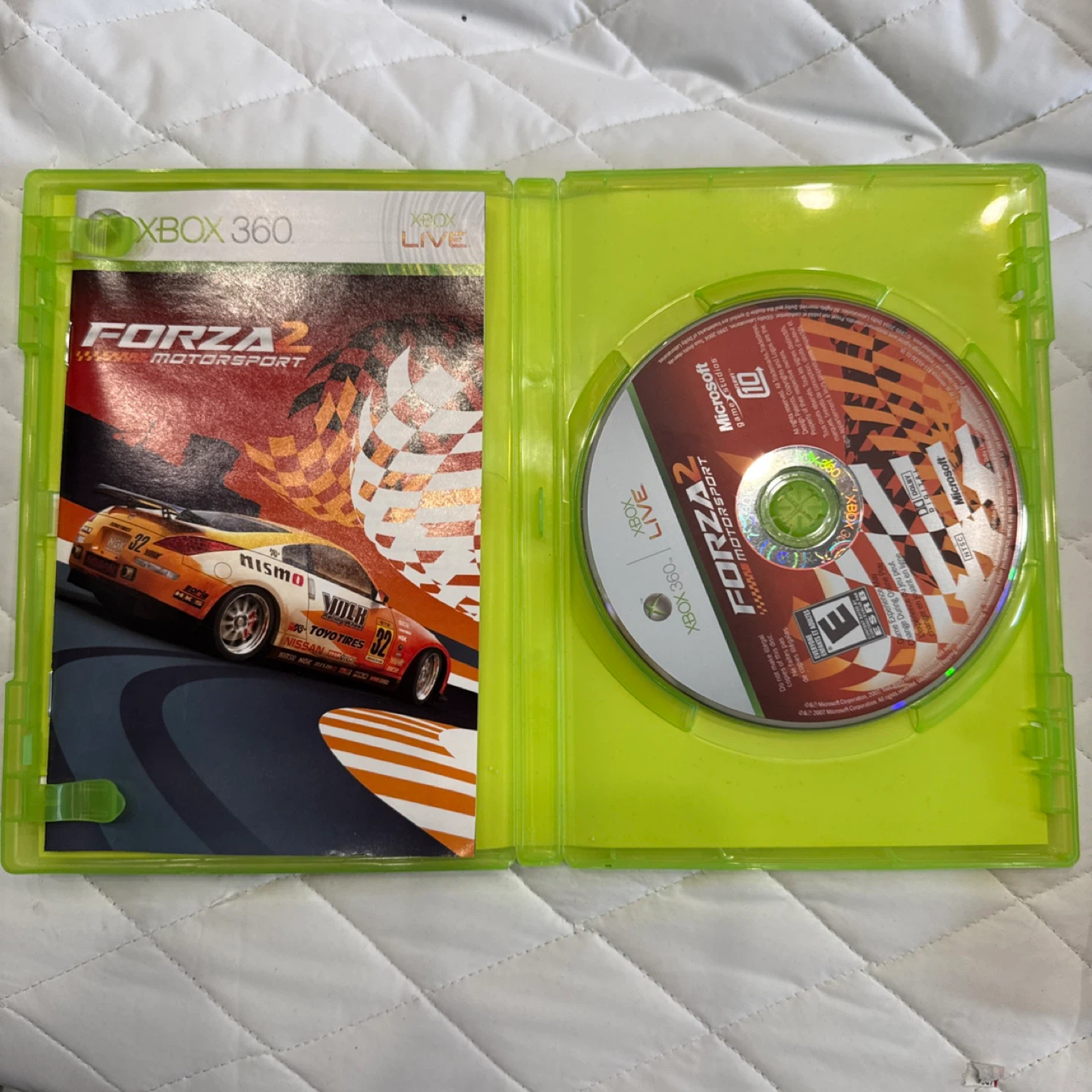 Xbox & Xbox 360 Games - Fable & Forza Motorsport 2 - photo 3