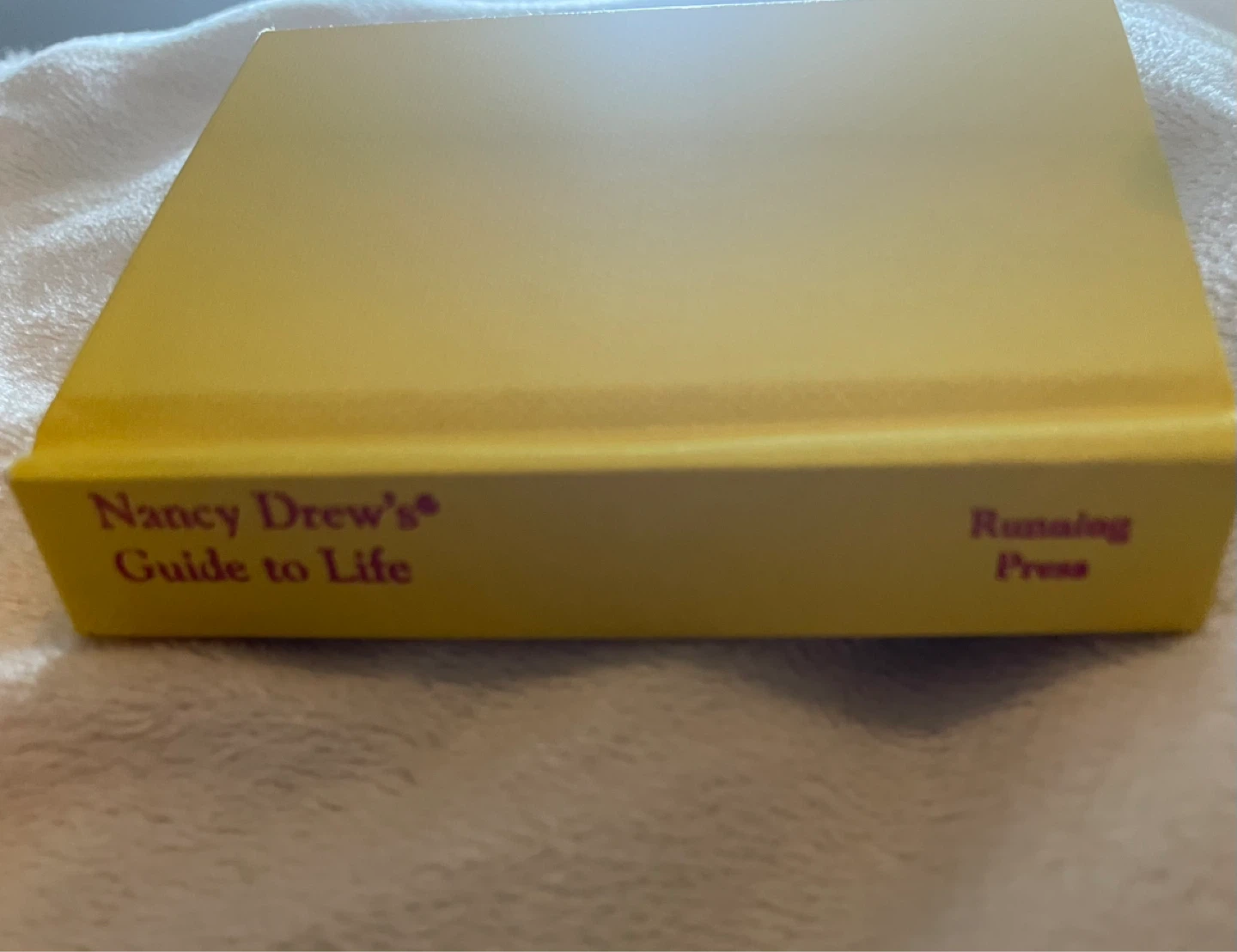 Nancy Drew's Guide to Life Miniature Edition Book - photo 2