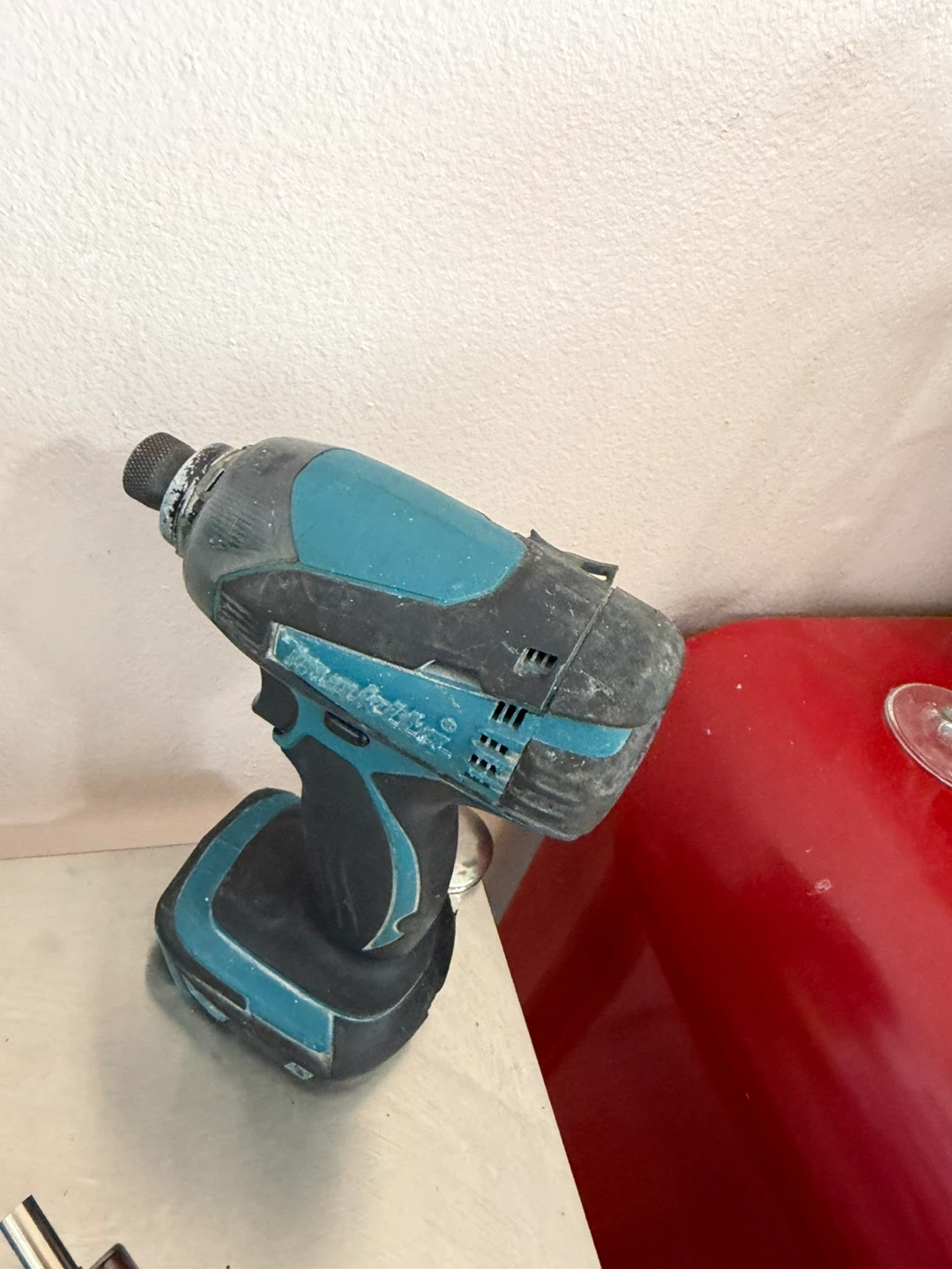 TRADING FOR BROKEN TECH