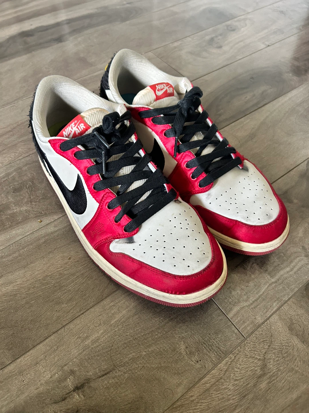 Nike Air Jordan 1 Low SE Trophy Room Edition