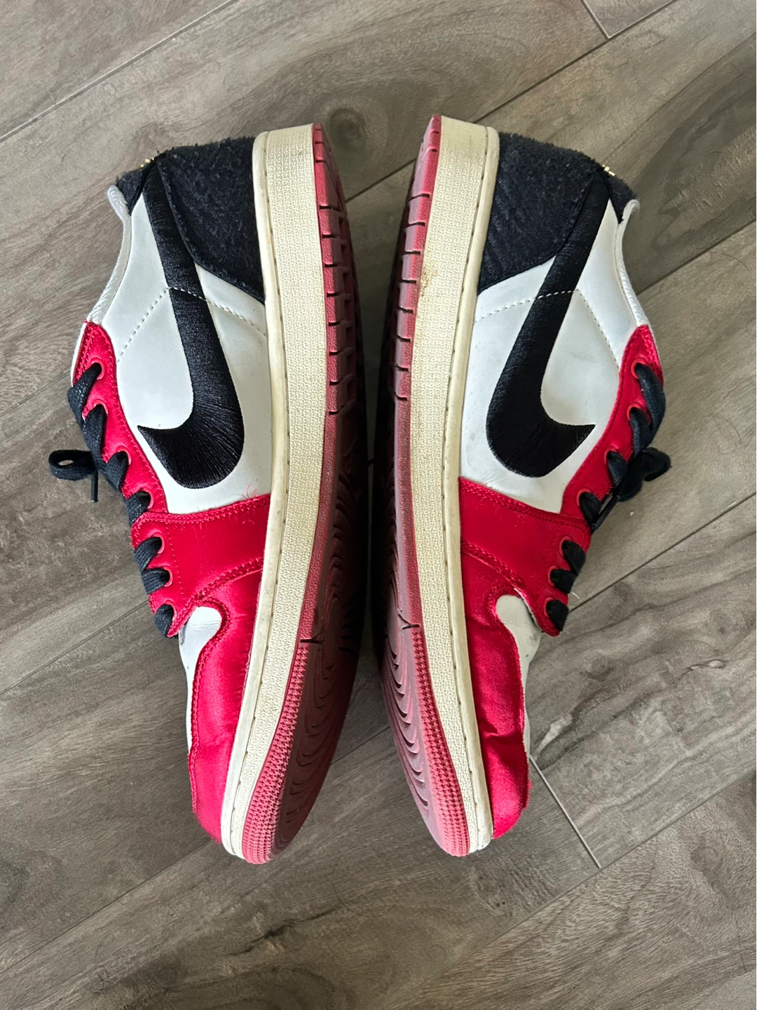 Nike Air Jordan 1 Low SE Trophy Room Edition - photo 3
