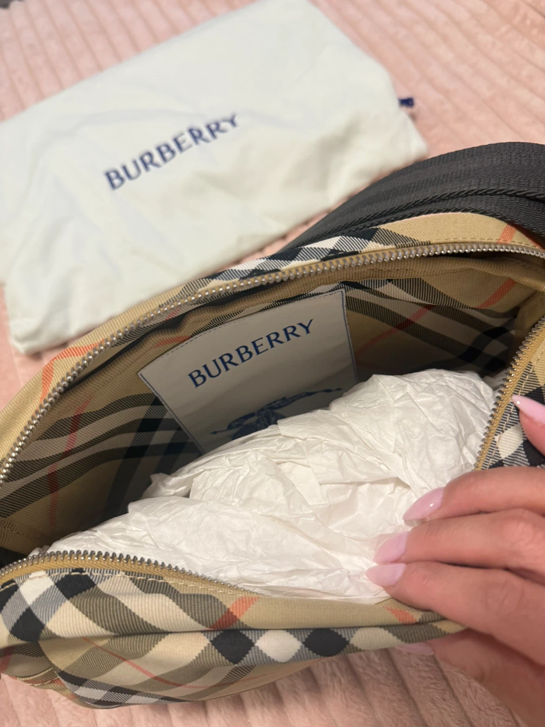 Burberry Nova Check Crossbody Bag authentic - photo 5