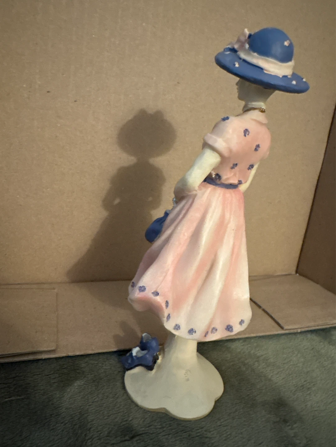 Decorative Figurine of a Woman in a Pink Dress - photo 2