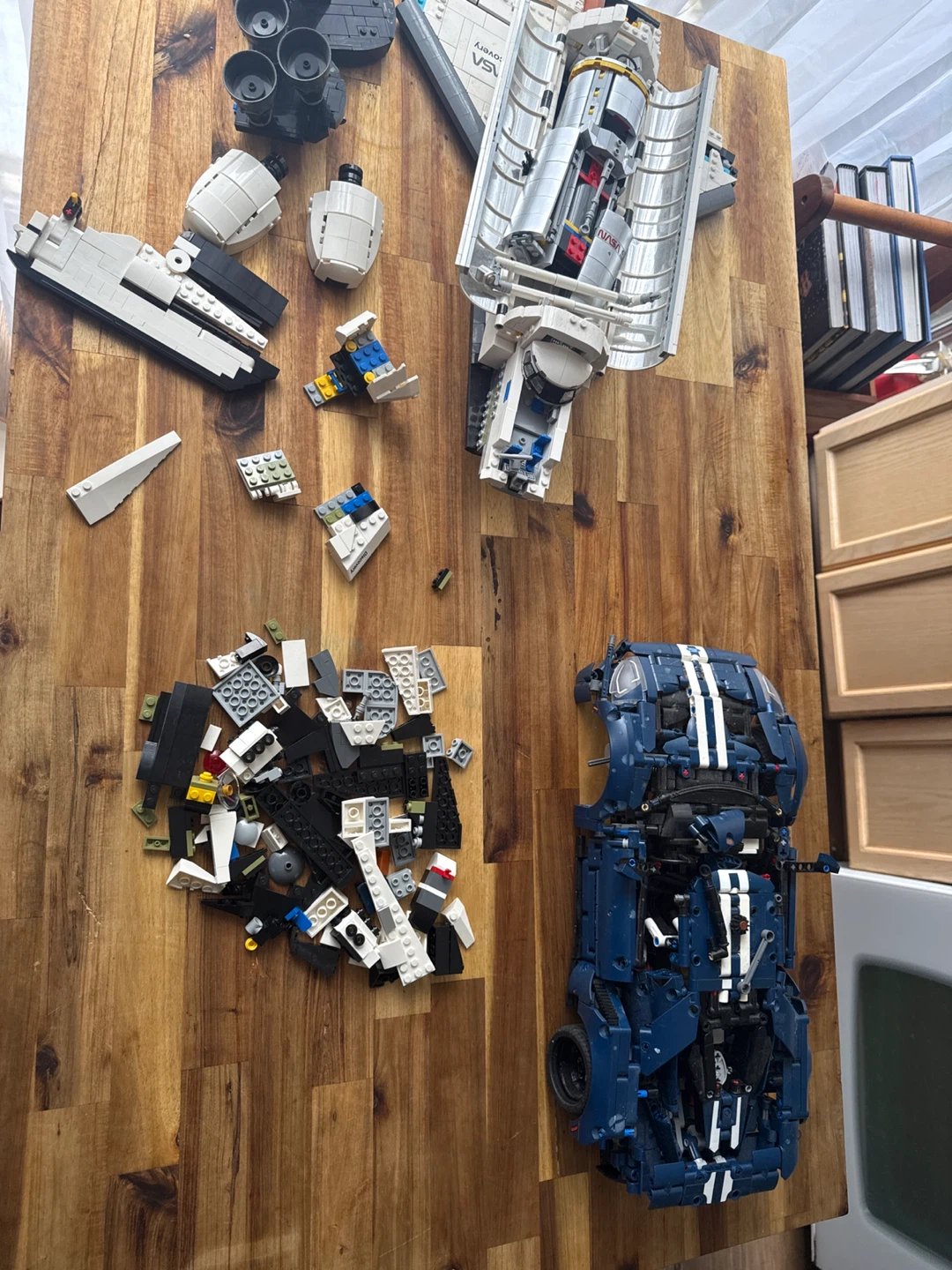 LEGO Technic Ford GT & Space Shuttle Building Kits