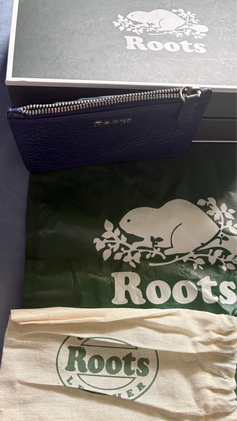 Roots Leather Card Holder - photo 4