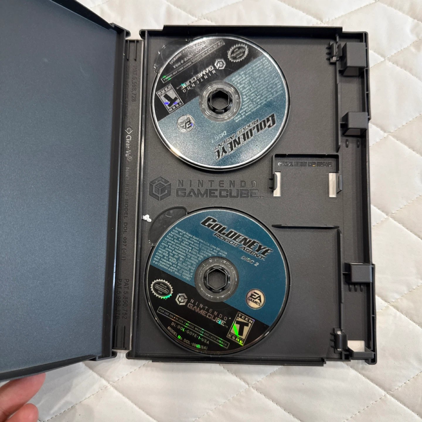 Nintendo GameCube GoldenEye Rogue Agent Game - photo 5