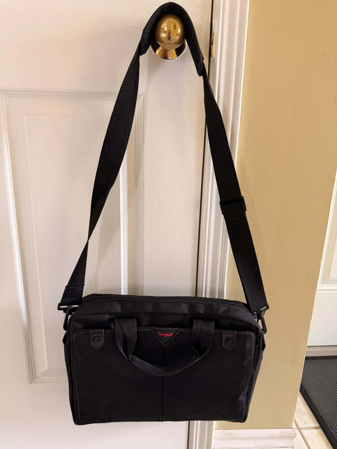 Targus Black Laptop Bag