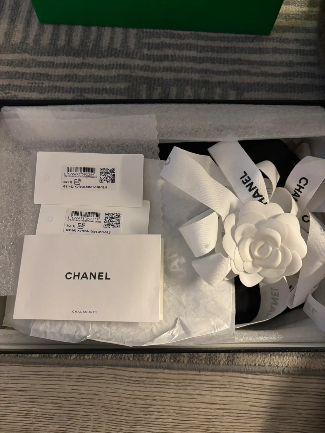 CHANEL White Sandals Size 36.5 - photo 4