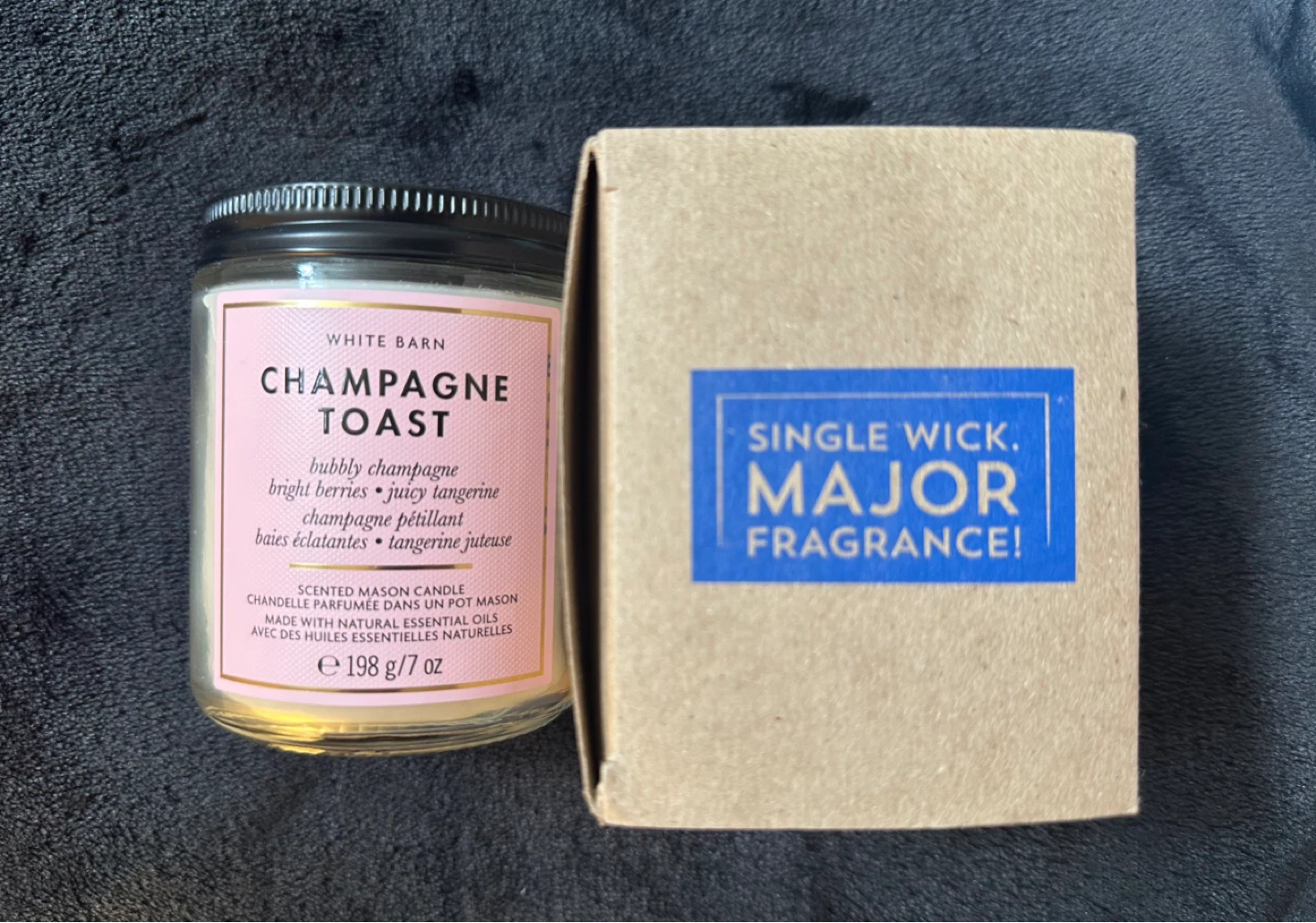 White Barn Champagne Toast Scented Candle 7oz ⚽️