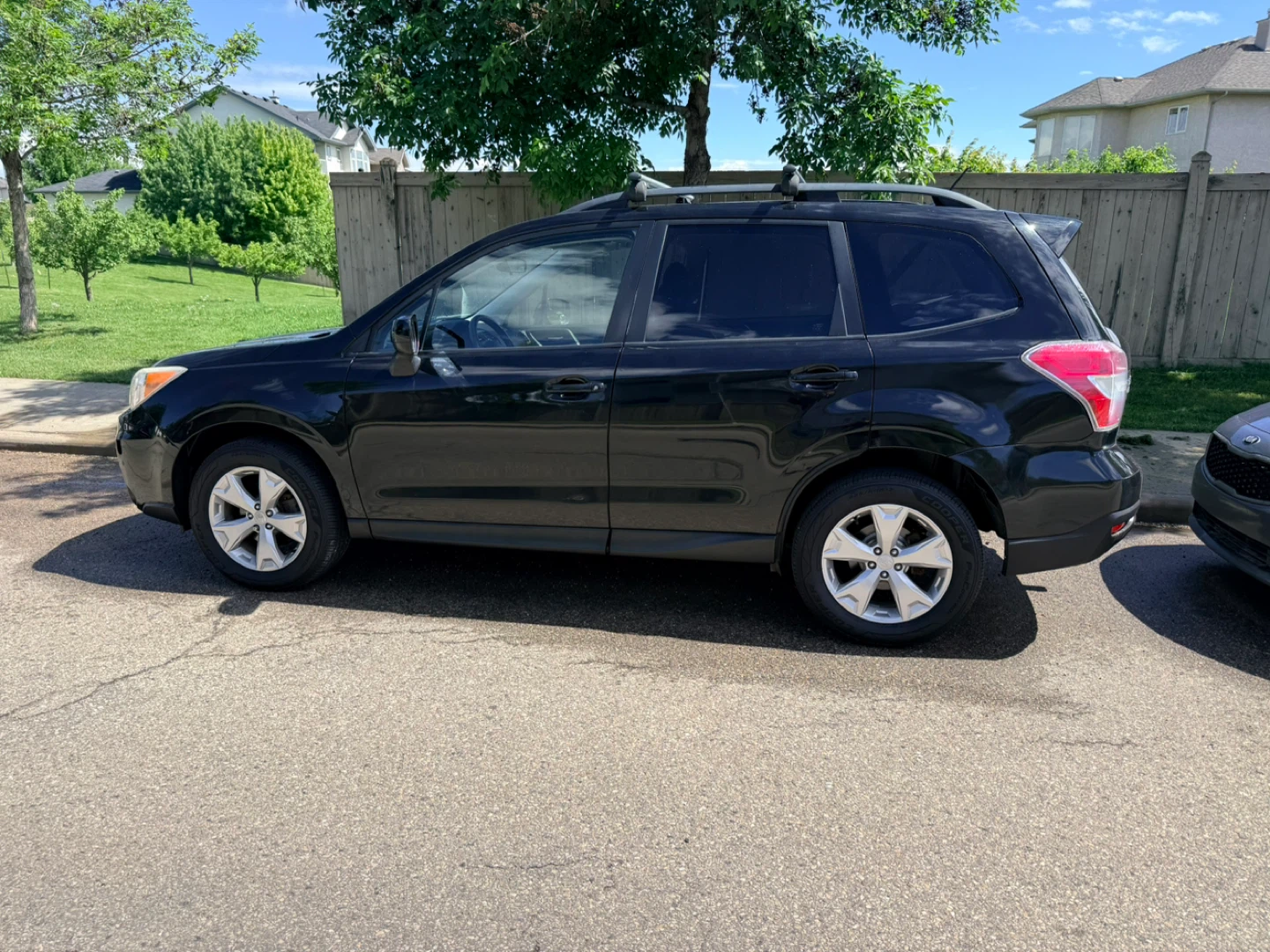 Black Subaru Forester - photo 3