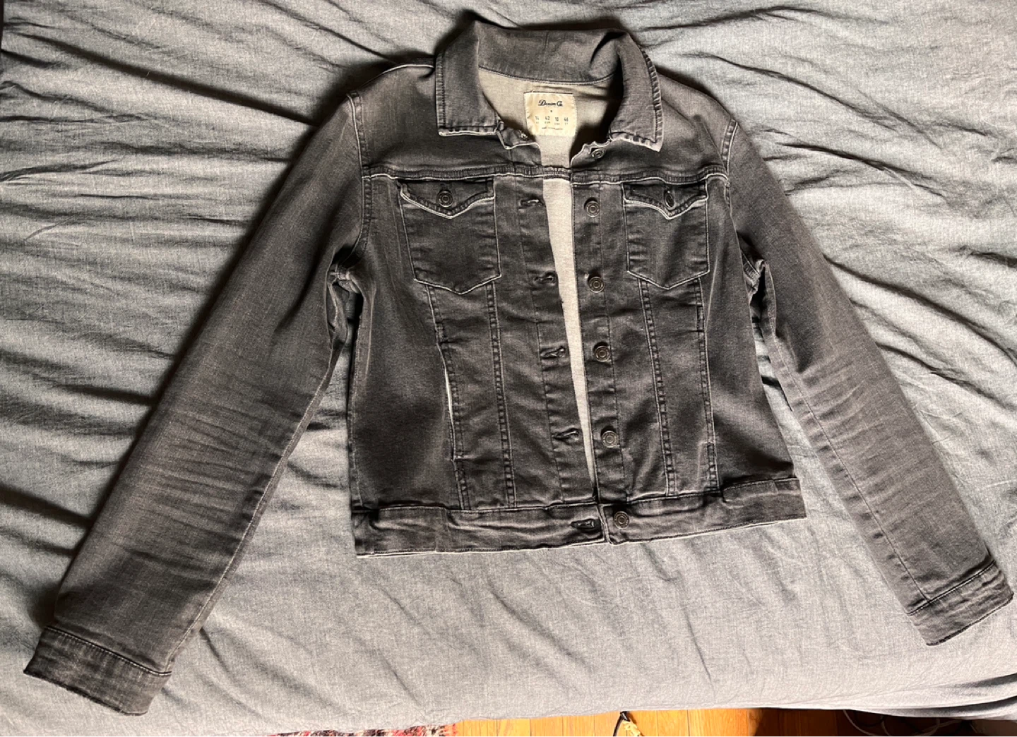 Woman grey denim jacket, size 10