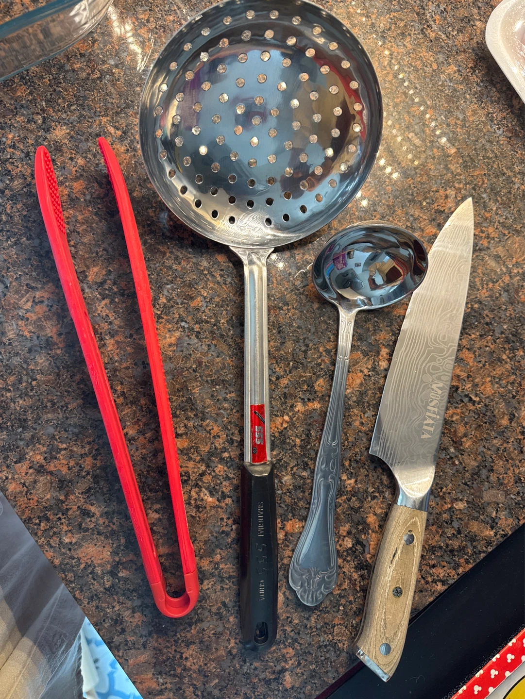 Kitchen Utensil Set - Strainer Spoon, Ladle, Tongs & Knife