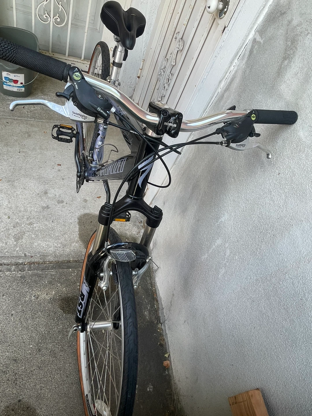 Specialized Hardrock Mountain Bike - photo 3