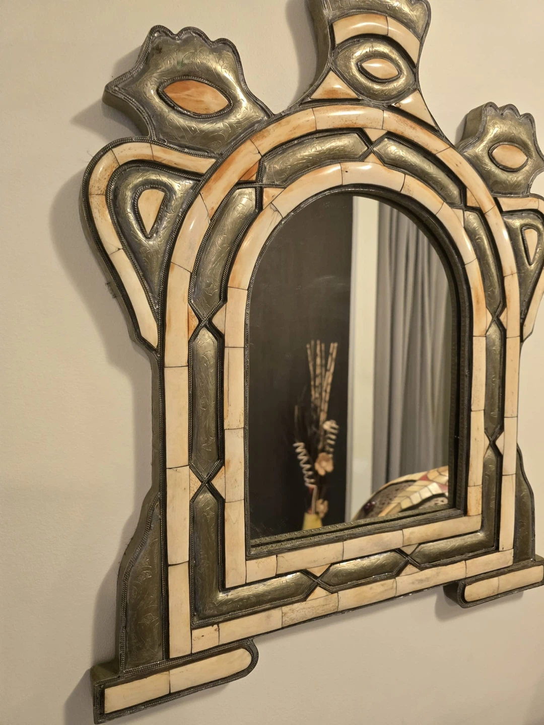 Decorative Table Lamp with Ornate Metal and Bone- Inlay - photo 4
