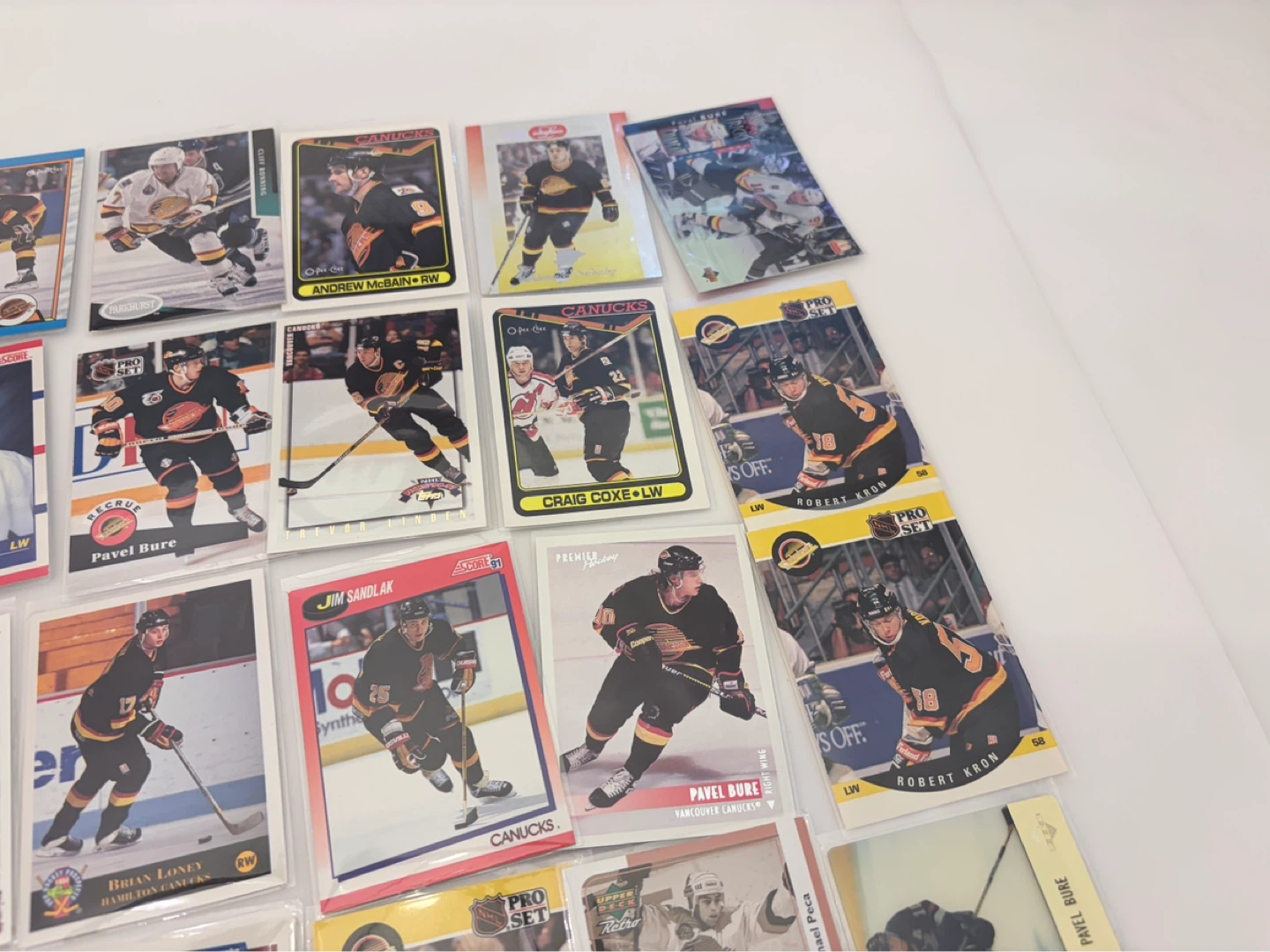 Vintage old 90’s Canucks 30 card lot Bure, Linden - photo 5