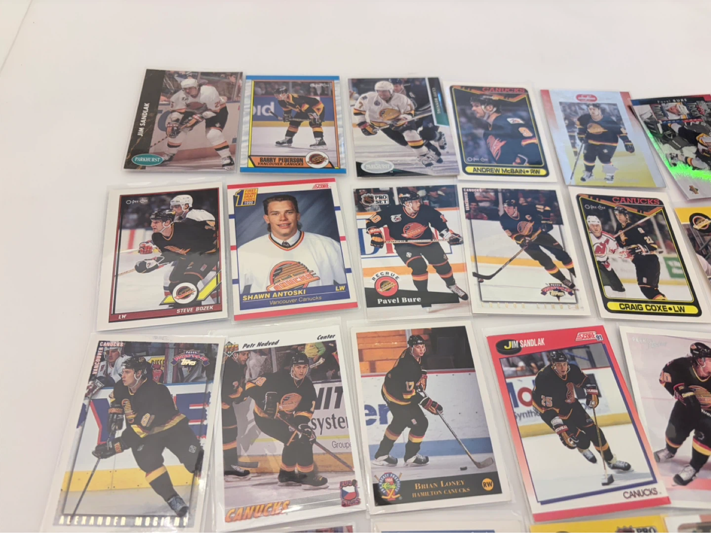 Vintage old 90’s Canucks 30 card lot Bure, Linden - photo 4