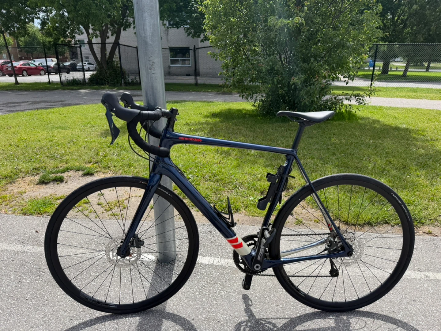 Cannondale Road Bike