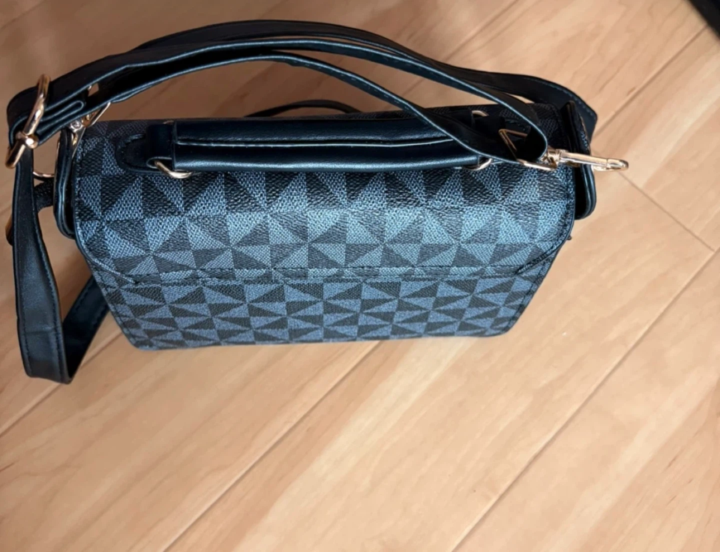 Black & Grey Geometric Print Crossbody Bag⚽️ - photo 2