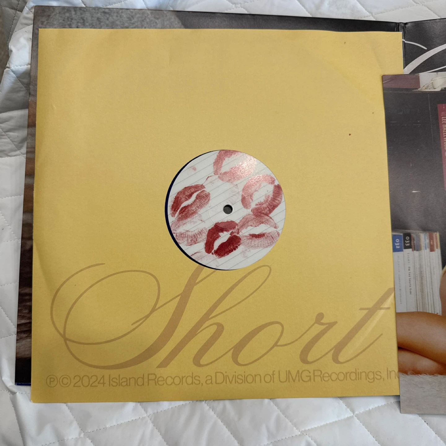 Sabrina Carpenter – Short N' Sweet [VG+ Pink Marble Vinyl LP] - photo 2