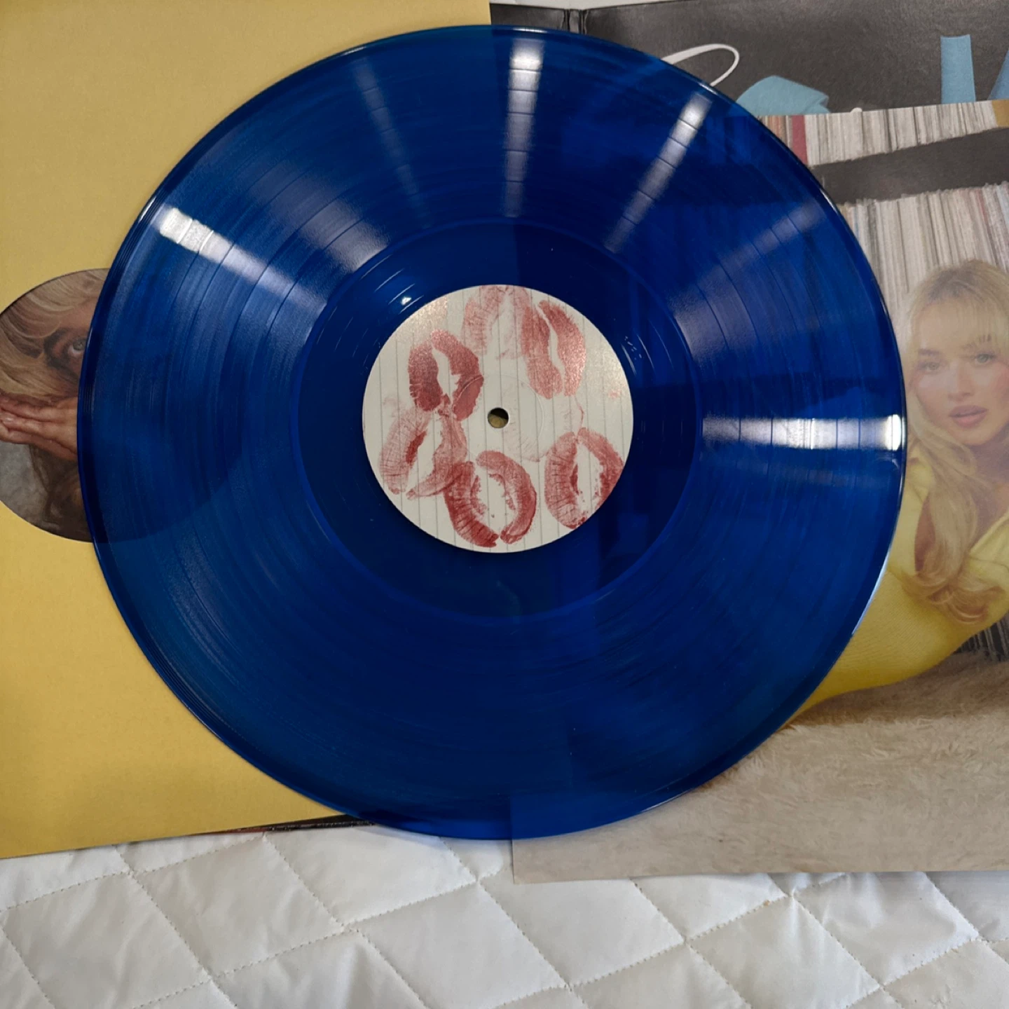 Sabrina Carpenter – Short N' Sweet [VG+ Pink Marble Vinyl LP] - photo 4