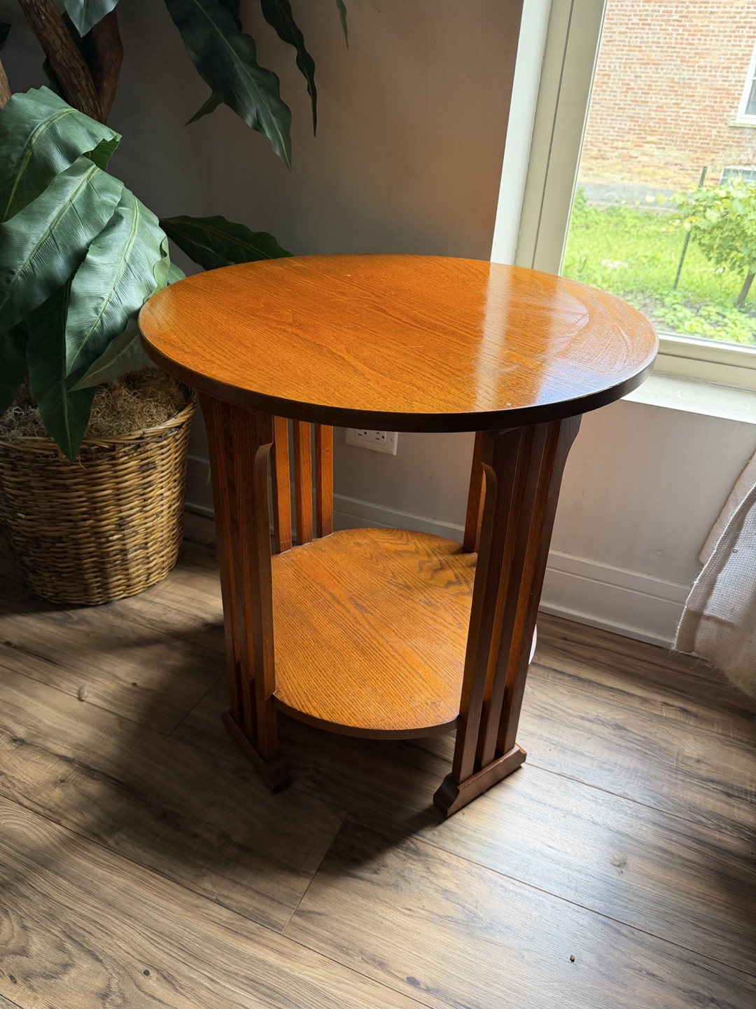 Wooden Accent Table with Lower Shelf ⚽