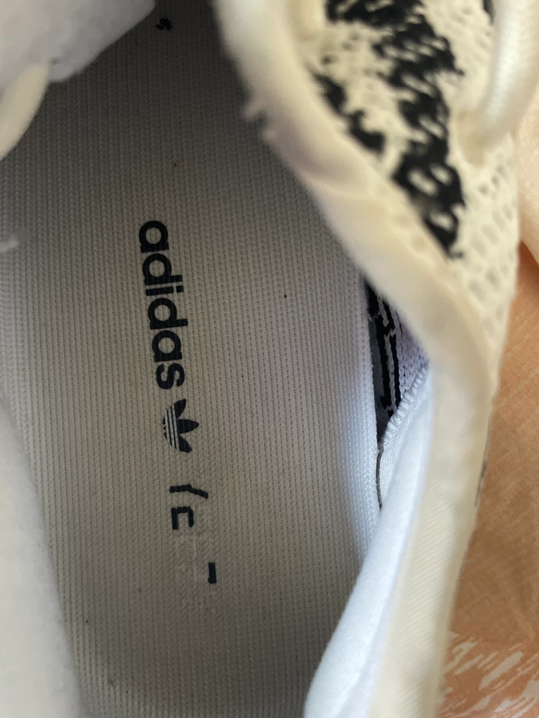 Adidas Yeezy Boost 350 V2 Zebra - photo 2