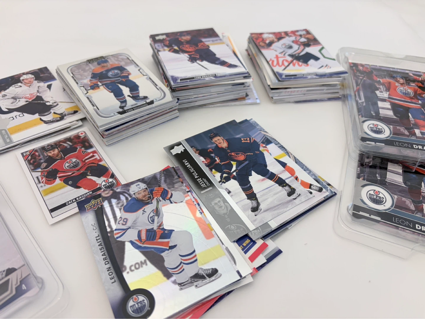 140 Card Lot Edmonton Oilers Hockey Cards McDavid Draisaitl More - photo 3