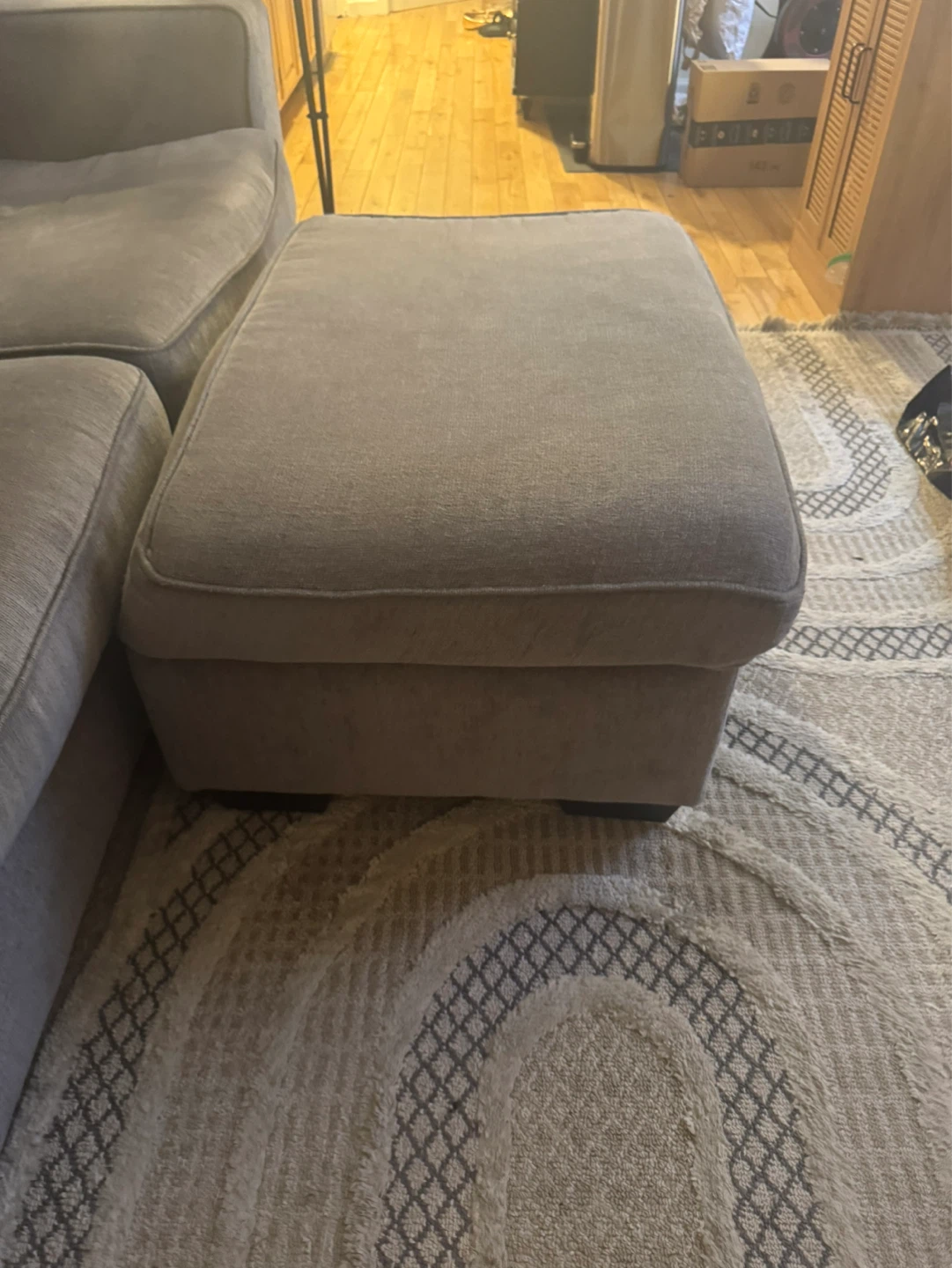 85” Gray Fabric Sofa with Ottoman - photo 3