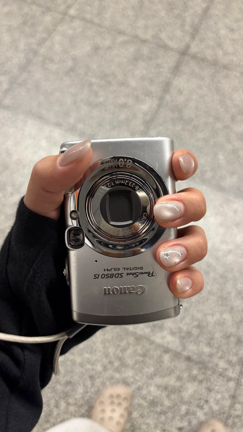 Canon PowerShot SD850 IS (AF Issue / For Parts or Repair) - photo 3