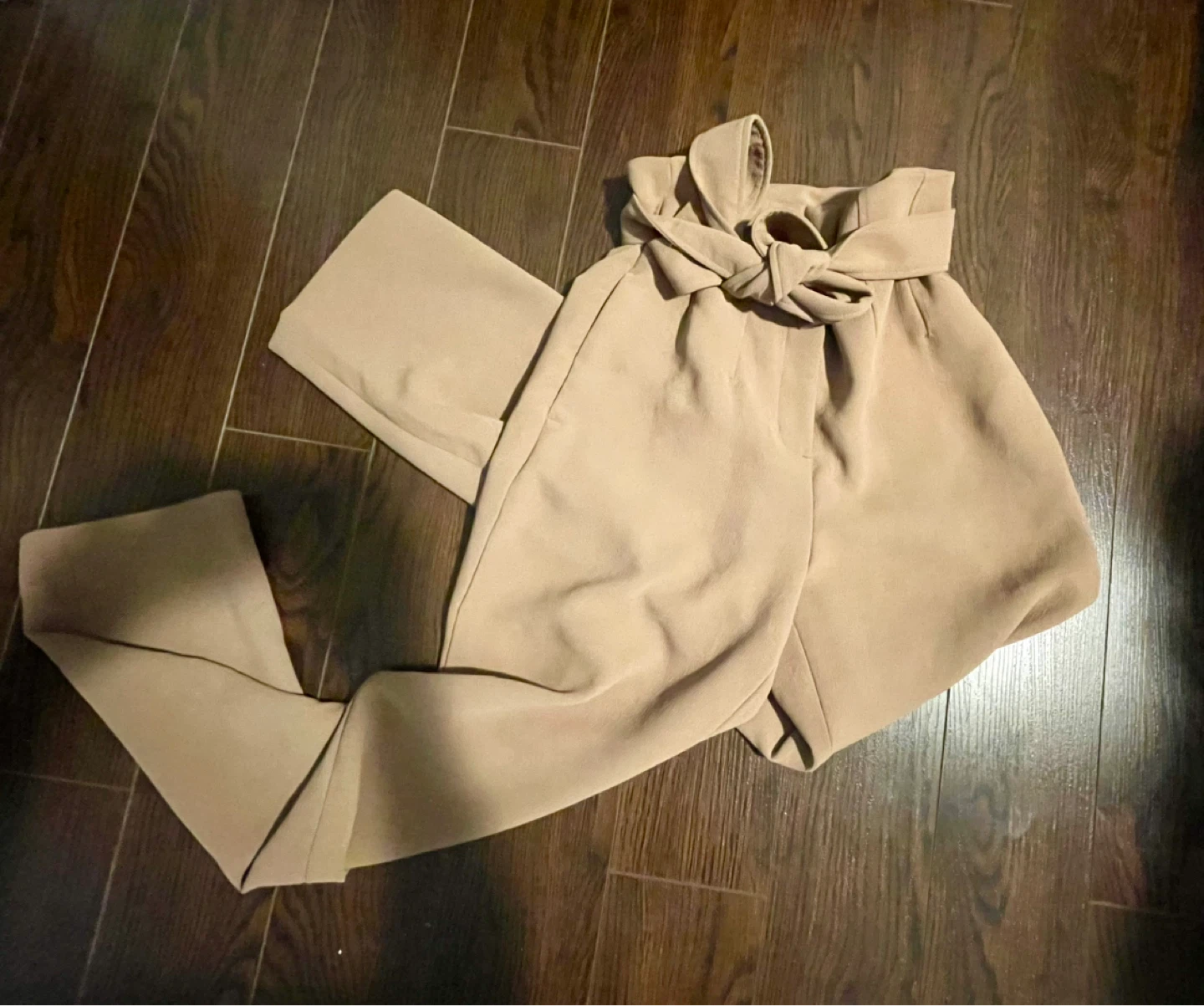 Aritzia tie front taupe pants size 6 - photo 3