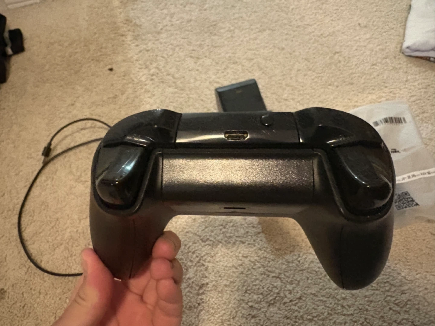 Wireless Xbox Controller + Charging Dock & USB Cable - photo 4