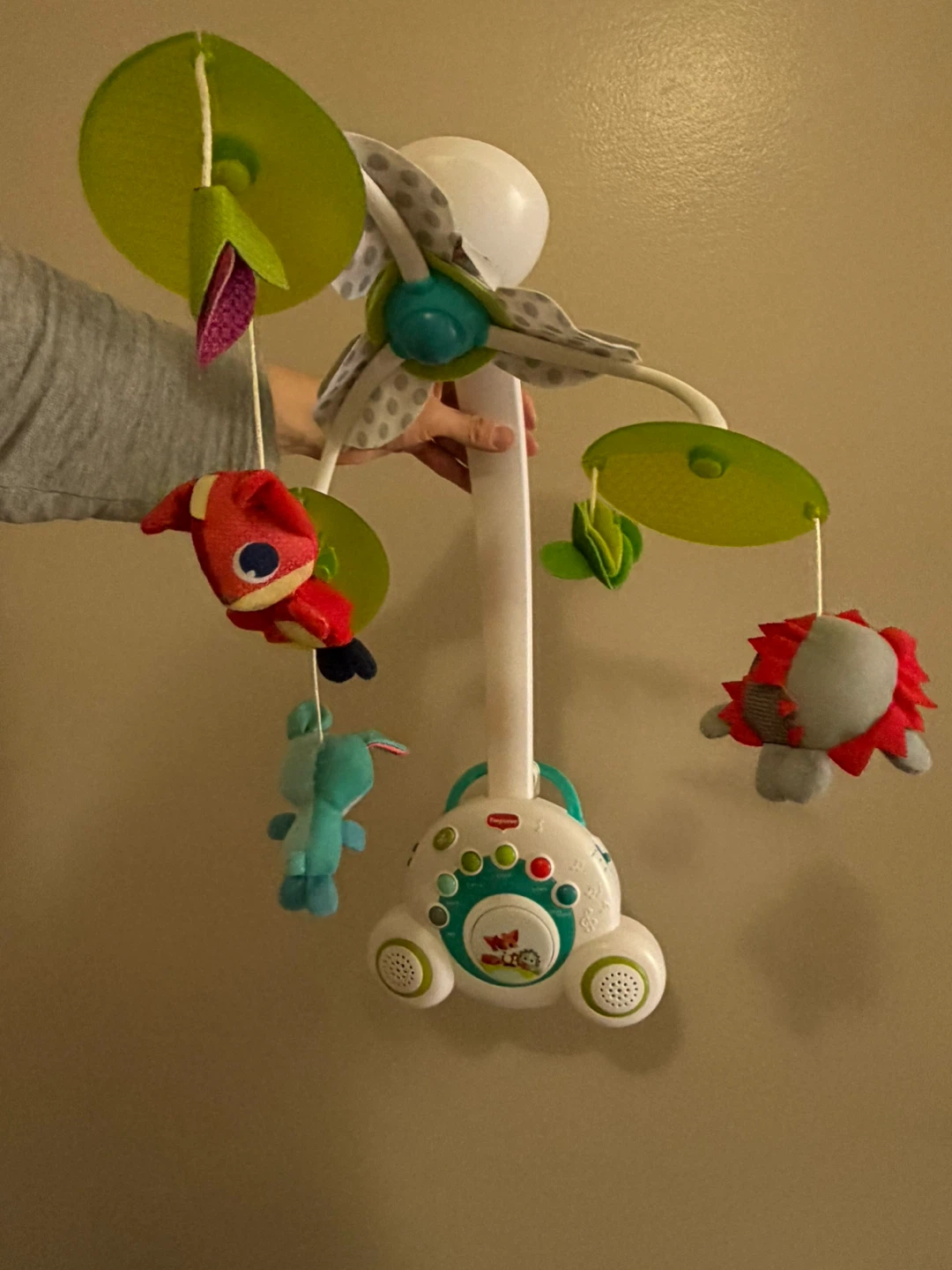Tiny Love Musical Crib Mobile ⚽️