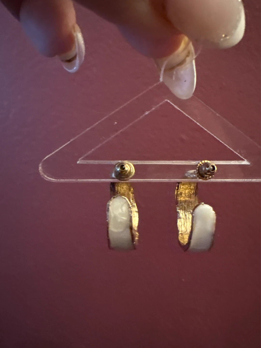 ⚽️ Gold tone hoop earrings with white enamel inlay - photo 3