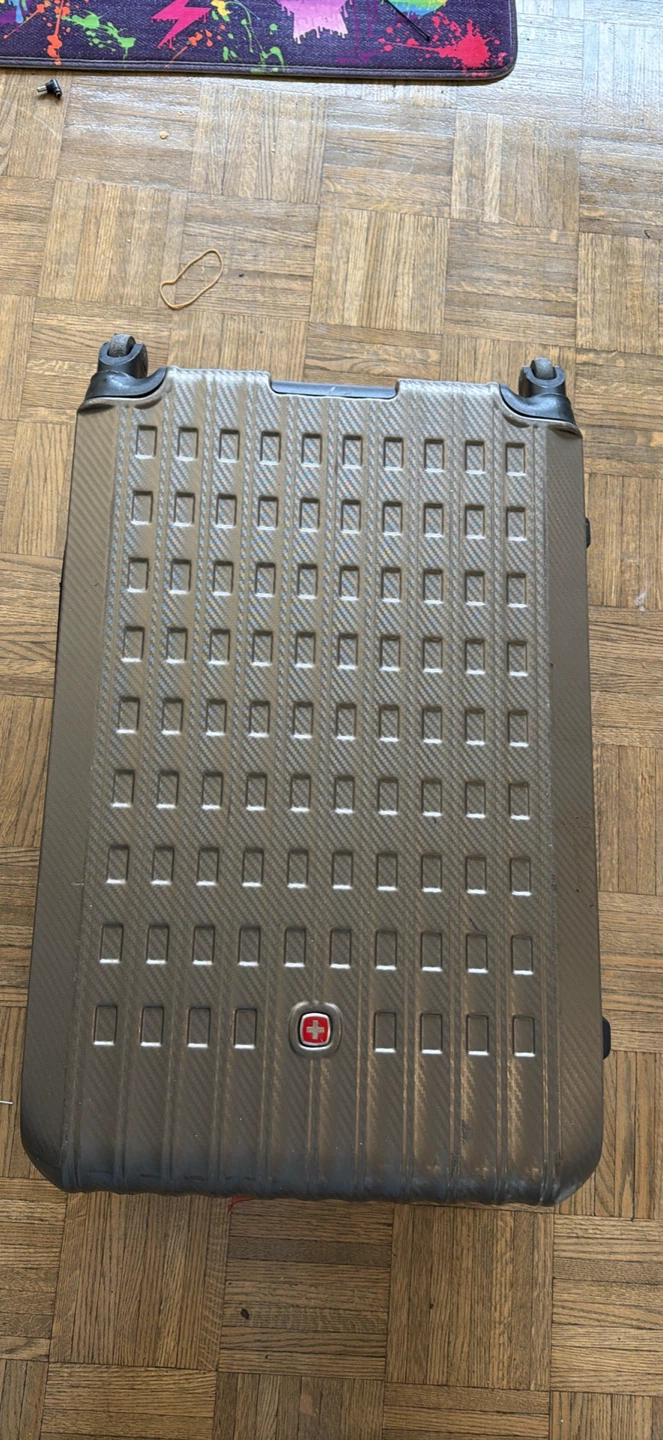 Victorinox Luggage 65cm Spinner Suitcase - photo 4