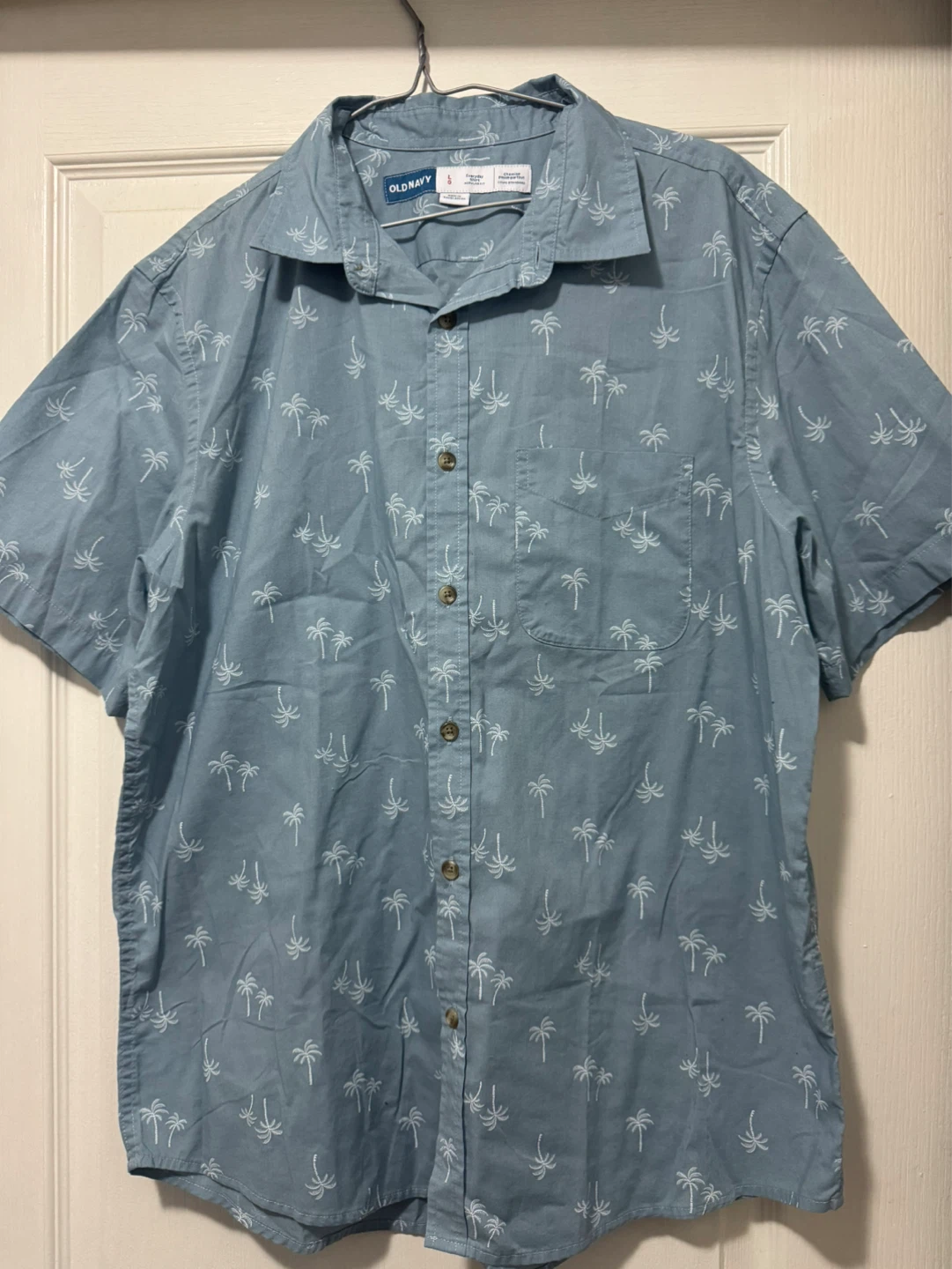 Bundle of 4 Men's Short Sleeve Button-Up Shirts $10each - photo 3