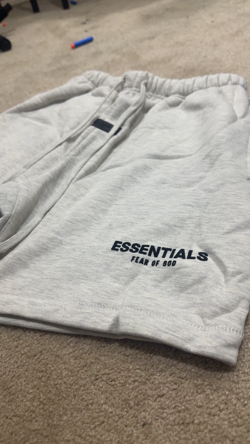 Essentials Fear of God Shorts - photo 4