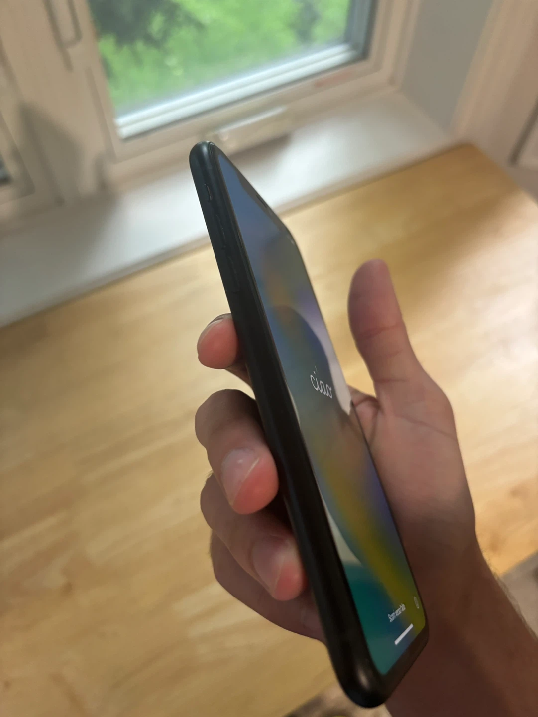 Apple iPhone XR BLACK 64GB - 89% Battery - photo 4