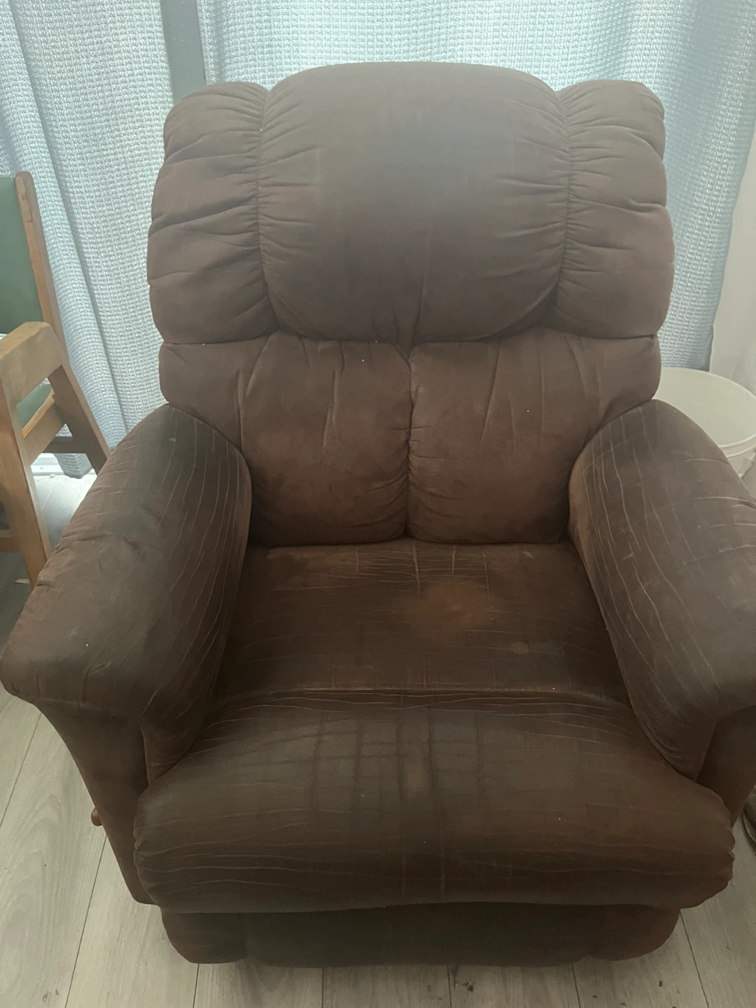 TWO La-Z-Boy Recliners